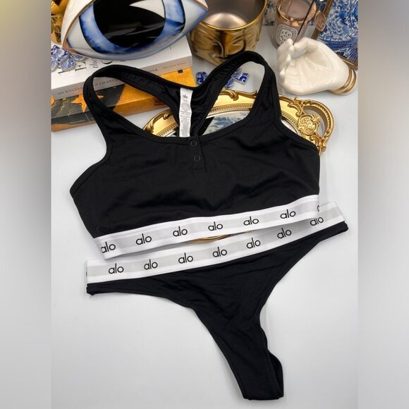 🆕 ALO YOGA 🧿 BNWOT Icon Ribbed Henley Sports Bra + Icon Thong Bundle - Size L - Picture 4 of 14